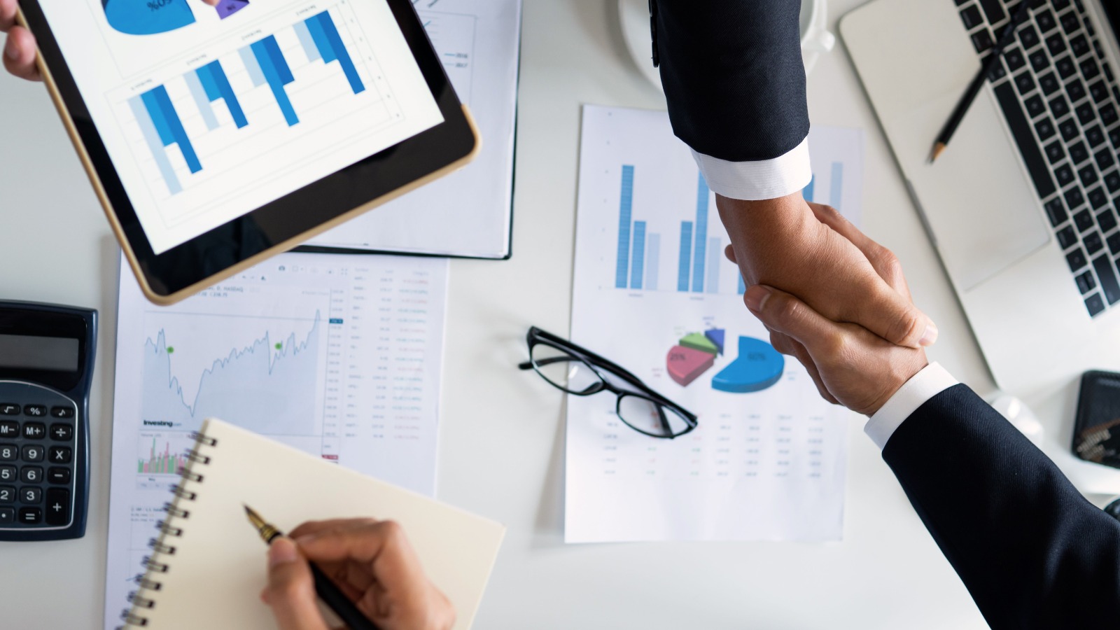 Lead Automation: Stop Losing Leads Between the Click and the Sale